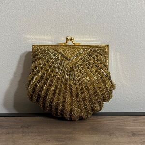 Elegant Gold Beaded Clam Shaped Clutch Bag